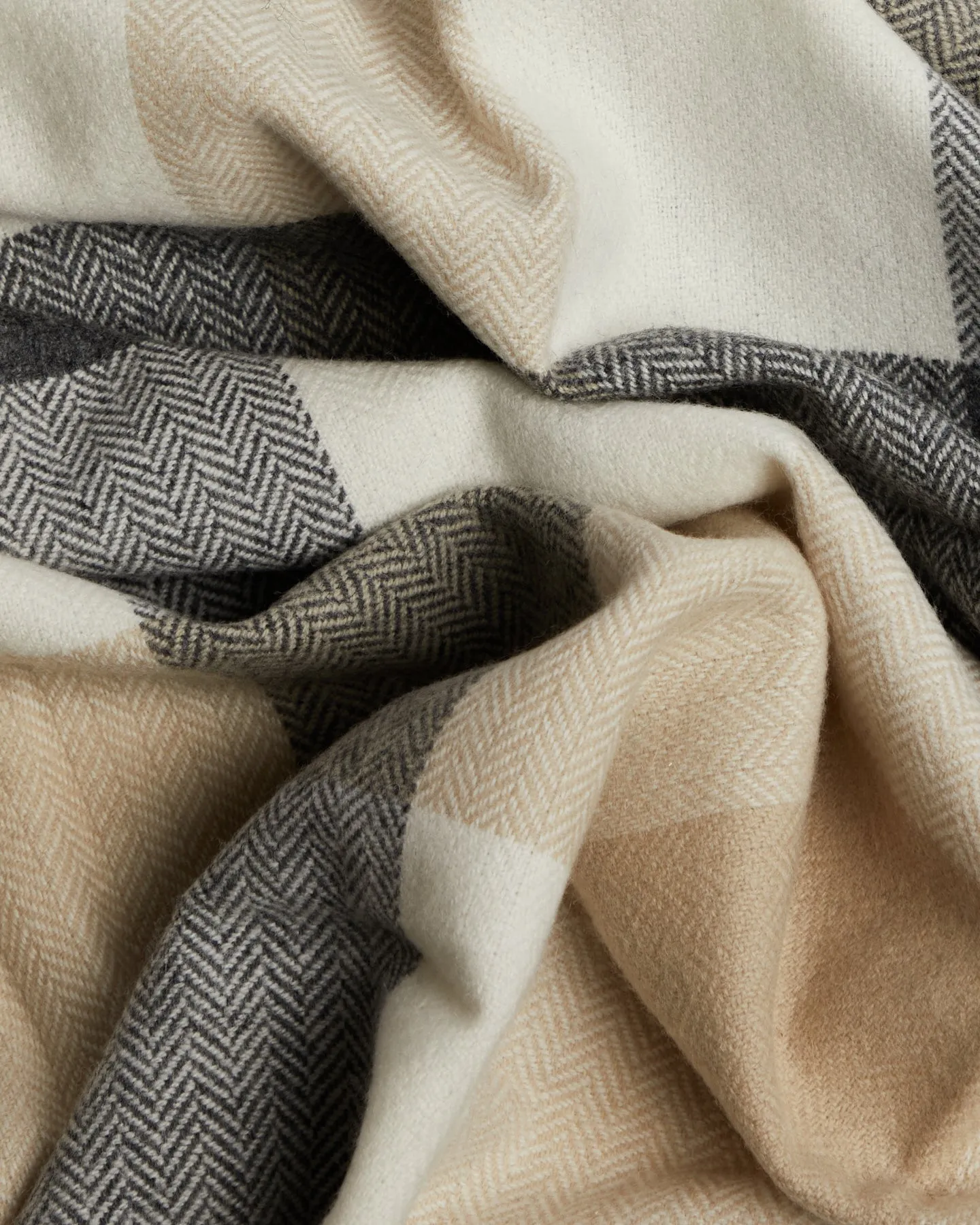 Foxford Classic Check Lambswool Throw