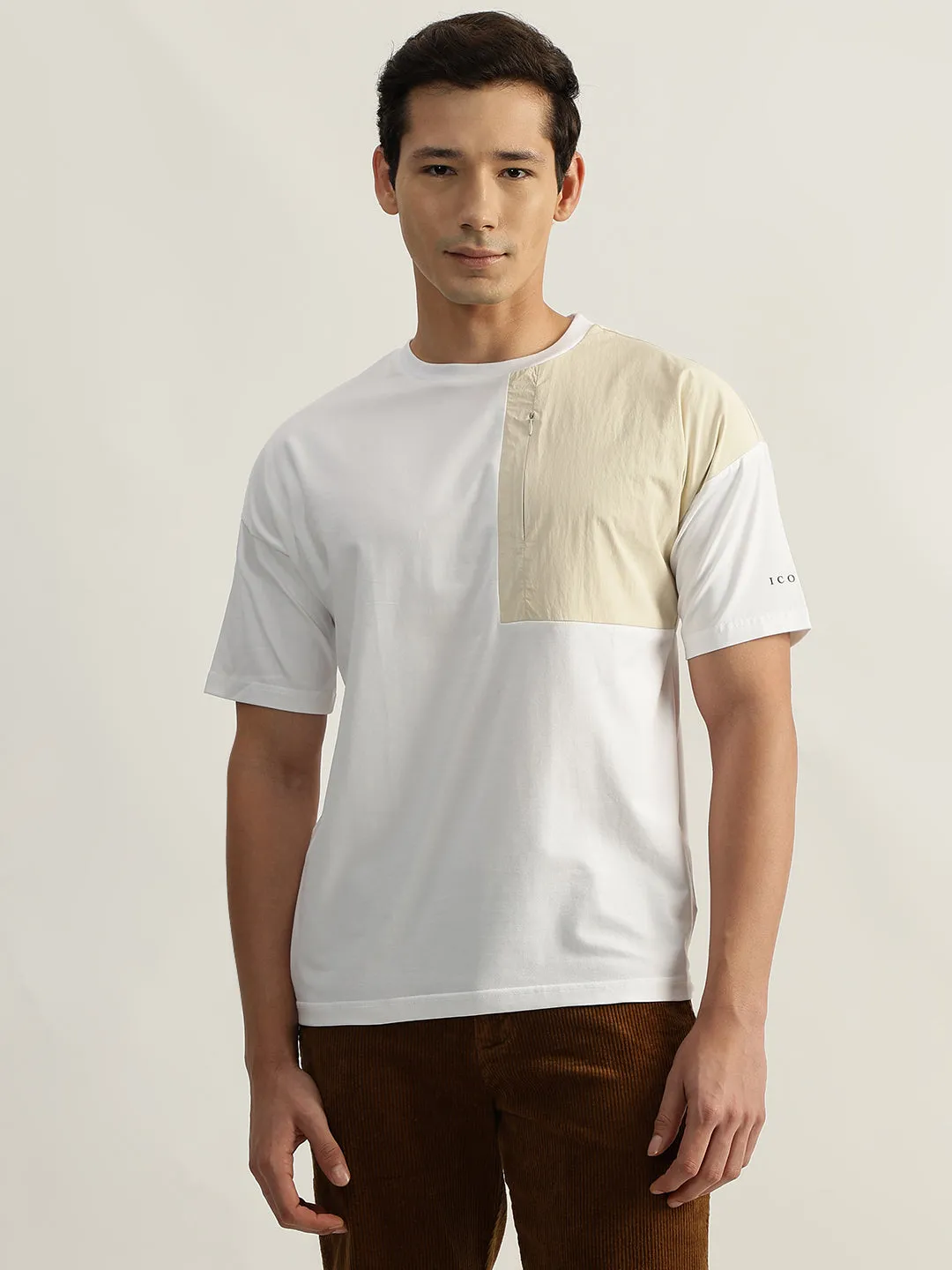 Iconic Men White Colour-Blocked Round Neck Short Sleeves T-Shirt