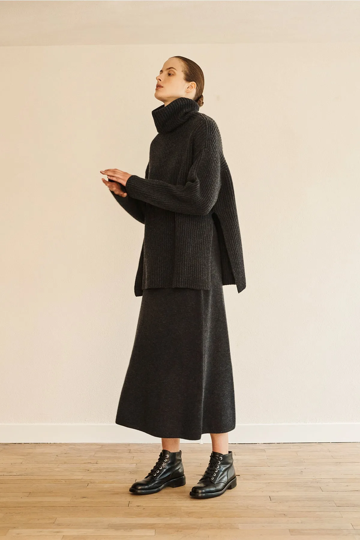 LISBON cashmere sweater