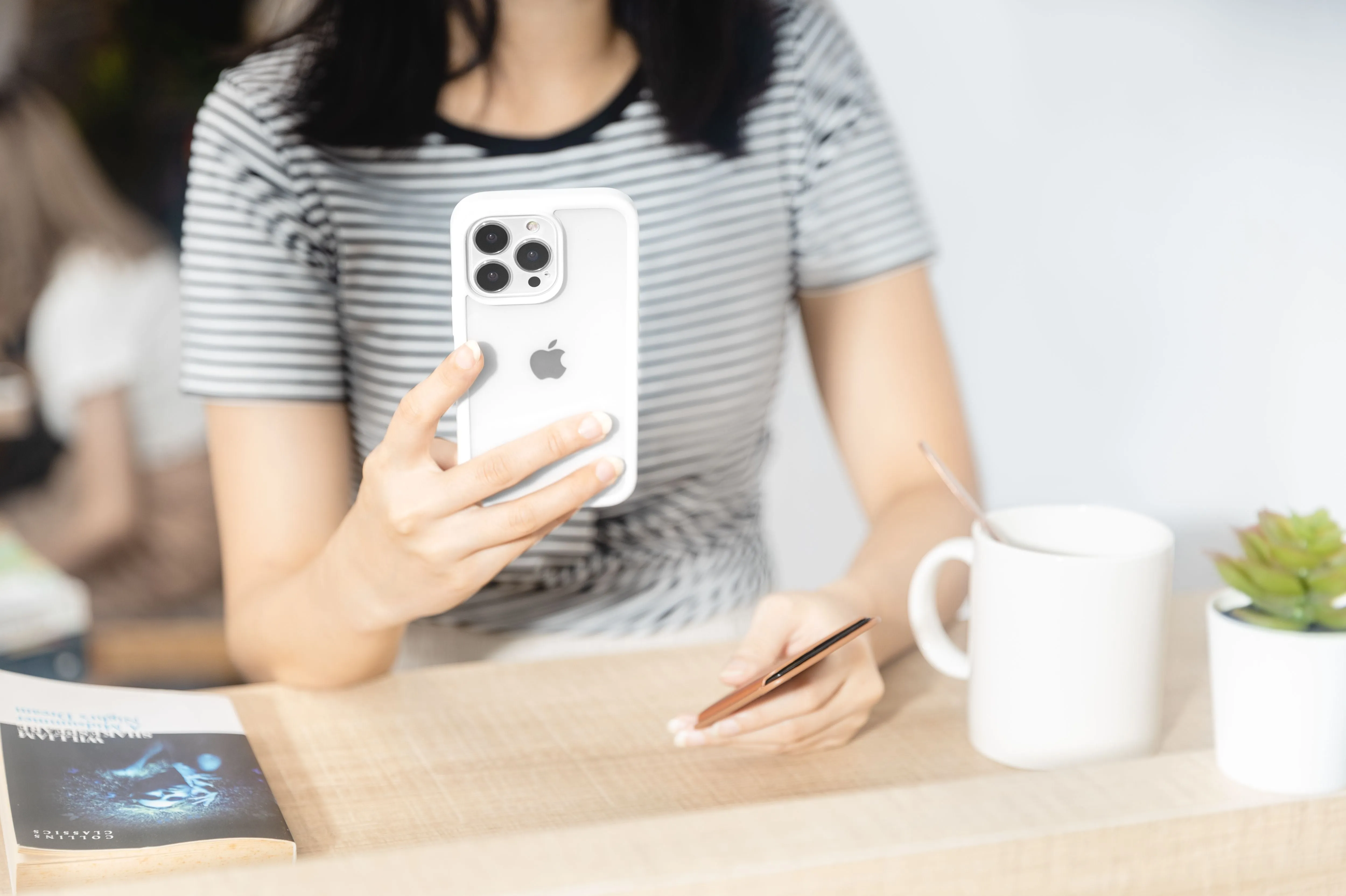 SwitchEasy Aero  iPhone Case 13 Series